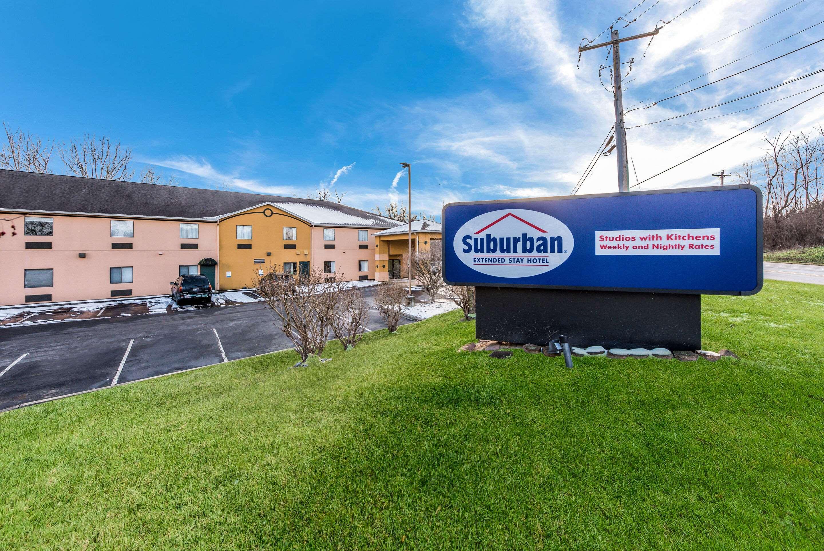 Suburban Studios Mason Hwy 42 Exterior photo